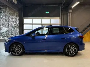BMW Others 223d Active Tourer xDrive M Sport Aut. LED~PANO Bild 4