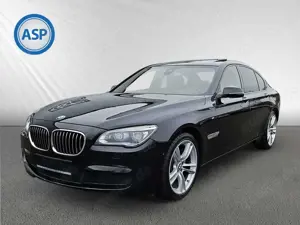 BMW 730 d xDrive M Sport HEADUP SCHIEBEDACH SOFTCLOSE Bild 1