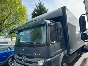 Trucks-Lkw Mercedes-Benz Atego Bild 2