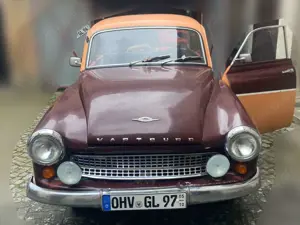 Wartburg 311 fahrb.TÜV 9/26,  viele Ersatzteile als Beigabe