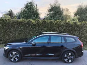 Volvo V60 Cross Country D3 AWD Geartronic Pro*TÜV NEU* Bild 4