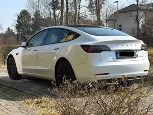 Tesla Model 3 Model 3 Langstreckenbatt. Allradantrieb Dual Motor Bild 4