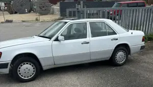 Mercedes-Benz E 230 Mercedes  E 230 mit oldtimer papiere