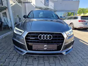 Audi Q3 2.0 TDI quattro sport S-Line Leder 19Zoll AHK Navi Bild 2