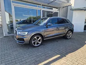 Audi Q3 2.0 TDI quattro sport S-Line Leder 19Zoll AHK Navi Bild 5