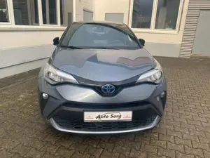 Toyota C-HR 2.0 Hybrid Team Deutschland *8fach bereift* Bild 2