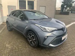Toyota C-HR 2.0 Hybrid Team Deutschland *8fach bereift*
