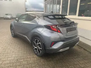Toyota C-HR 2.0 Hybrid Team Deutschland *8fach bereift* Bild 4