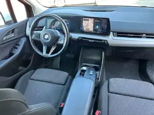 BMW 218 d Active Tourer/DAB+/ActiveGuard/Park-As./SLI Bild 2