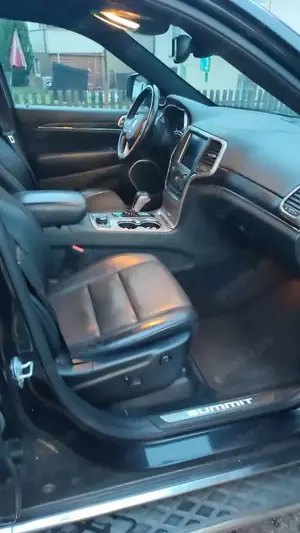 Jeep Grand Cherokee Bild 5