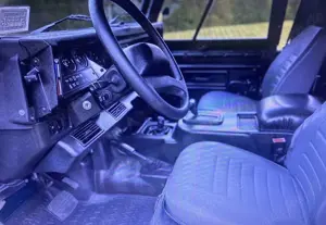 Land Rover Defender 90 P300 Bild 5