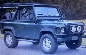 Land Rover Defender 90 P300 Bild 4