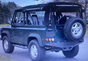Land Rover Defender 90 P300 Bild 2