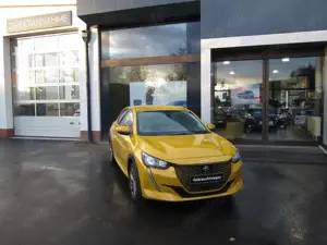 Peugeot e-208 Allure Elektromotor 136