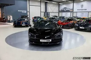 Ferrari SF90 Spider racing seats | full carbon Bild 2