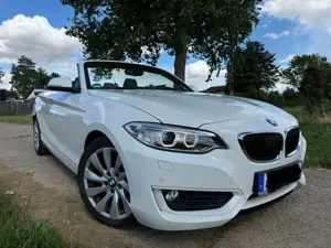 BMW 220 220i Cabrio Advantage