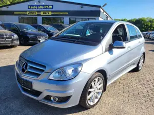Mercedes-Benz B 180 NGT BlueEFFICIENCY