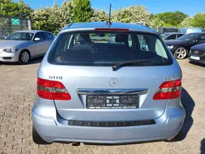 Mercedes-Benz B 180 NGT BlueEFFICIENCY Bild 5