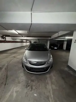 Opel Corsa 1.4 16V Color Stripes