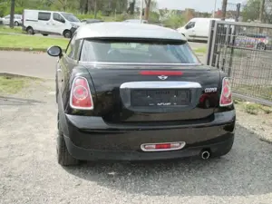 MINI Cooper Coupe 1.6 Cooper! mit Top-Ausstattung! TÜV neu! Bild 5