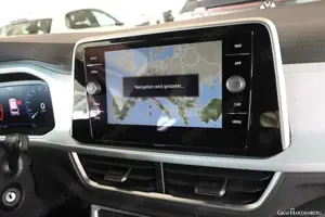 Volkswagen T-Roc 1.5 TSI Automatik Goal Bild 3