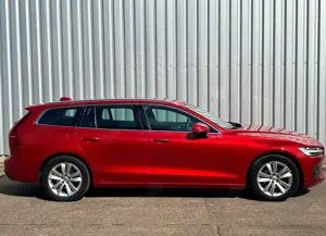 Volvo V60 Momentum Pro *LED*AppleCarPlay*elktr. Heckklappe* Bild 4