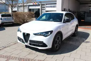 Alfa Romeo Stelvio Sprint Q4 MATRIX/AHK/MY23 0,99% ZINS