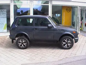 Lada Urban 4x4 Klimaanlage Bild 4