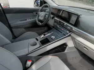 Hyundai NEXO PRIME GLASSCHIEBEDACH Navi Soundsystem Klimasitze Bild 4