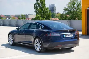 Tesla Model S P85D, Free SC,CCS,LUFT,-PANO-SD,21" Bild 4