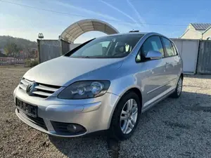 Volkswagen Golf Plus 1.6 Comfortline  TÜV Juni 2026 !  Klima !