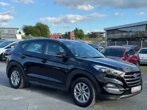 Hyundai TUCSON blue Trend 2WD/AHK/NAVI/EURO 6 Bild 3