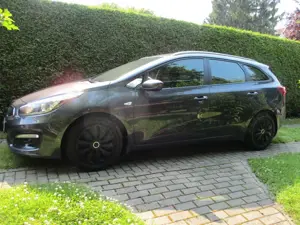 Kia Ceed SW / cee'd SW 1.6 Ceed Sportswagon 1.6 Euro6 *Klima/PDC/Navi*