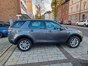 Land Rover Discovery Sport TD4 Automatik 4WD SE*PANO*LEDER* Bild 4