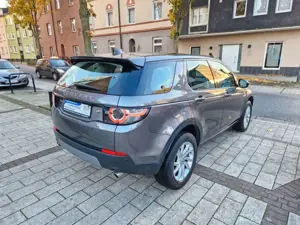 Land Rover Discovery Sport TD4 Automatik 4WD SE*PANO*LEDER* Bild 5