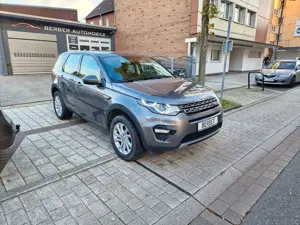 Land Rover Discovery Sport TD4 Automatik 4WD SE*PANO*LEDER* Bild 3