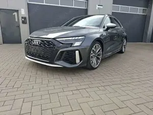 Audi RS3 Lim. 2.5 TFSI quattro Traum mit Garantie