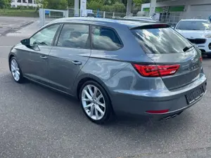 SEAT Leon ST FR 2.0 TDI NAVI LED KAMERA Bild 4