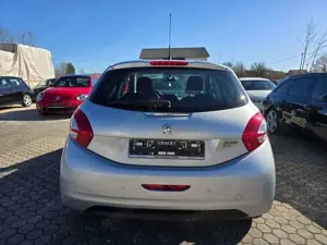 Peugeot 208 Bild 4