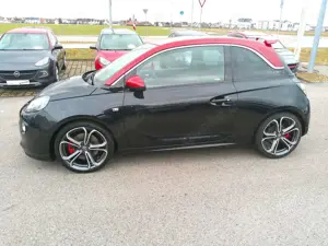 Opel Adam S mit Intellink Bild 2