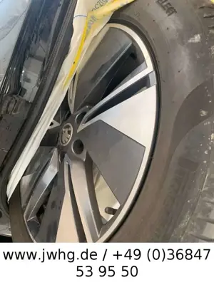 Skoda Enyaq 60 Loft NAVI/LEDER/19"/ACC+/KAMERA Bild 5