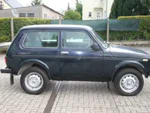 Lada 4x4 Taiga Bild 5