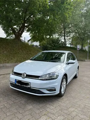 Volkswagen Golf VII 1.6 TDI Comfortline