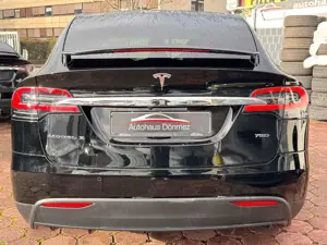 Tesla Model X 75D AUTONOM AHK 7-Sitzer Bild 5