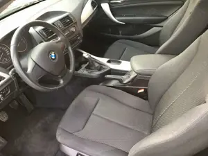 BMW 114 Baureihe 1 Lim. 3-trg. 114i Bild 4