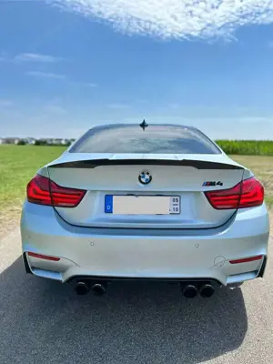 BMW M4 Coupe DKG Deutsches Fahrzeug