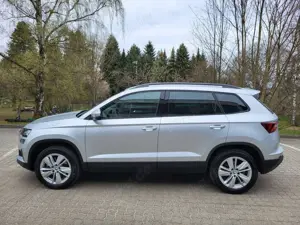 Skoda Karoq Style*Frontscheibenhzg*AHK*3Zonen Klima*Navi*4xSHZ Bild 5