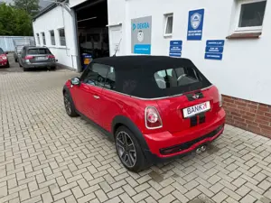 MINI Cooper S Cabrio COOPER_S 1.6 Cabrio*1HD*LEDER*XENON*NAVI Bild 3