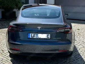 Tesla Model 3 Allradantrieb Dual Motor Long Range AWD Bild 2