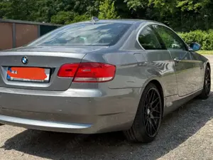 BMW 325 325xi Coupe Bild 5